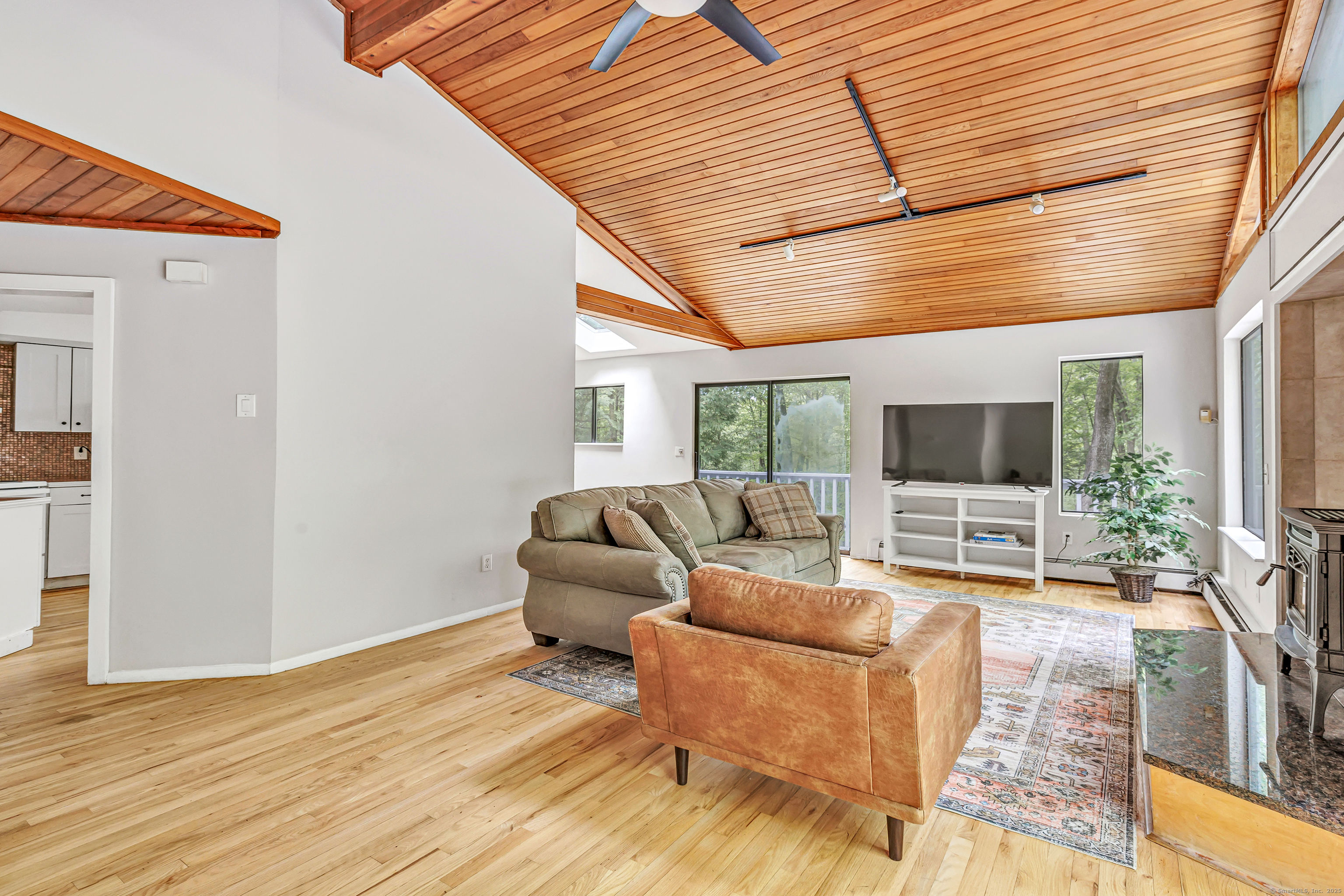32 Old Bethel Road, Newtown, Connecticut image 4