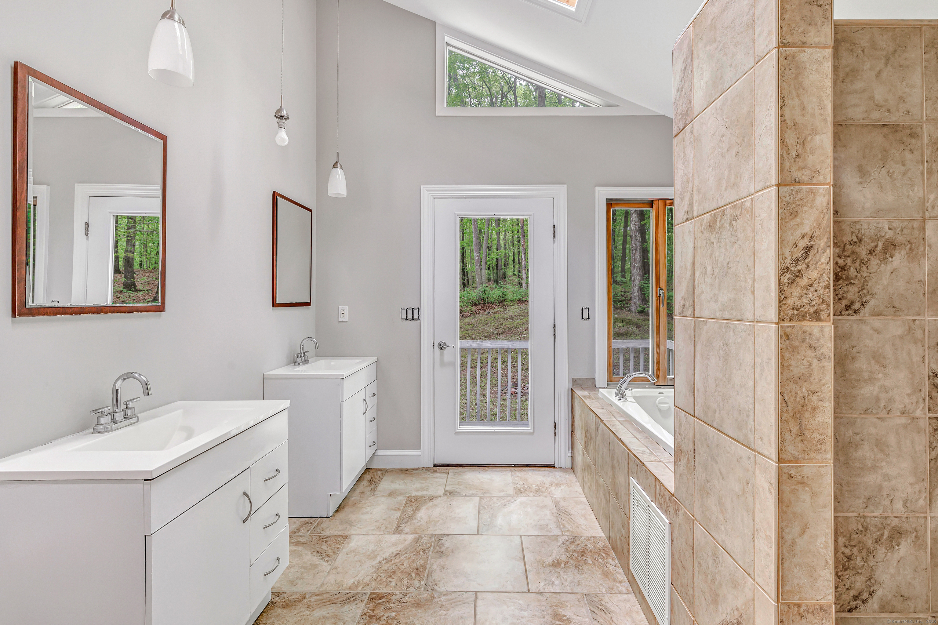 32 Old Bethel Road, Newtown, Connecticut image 20