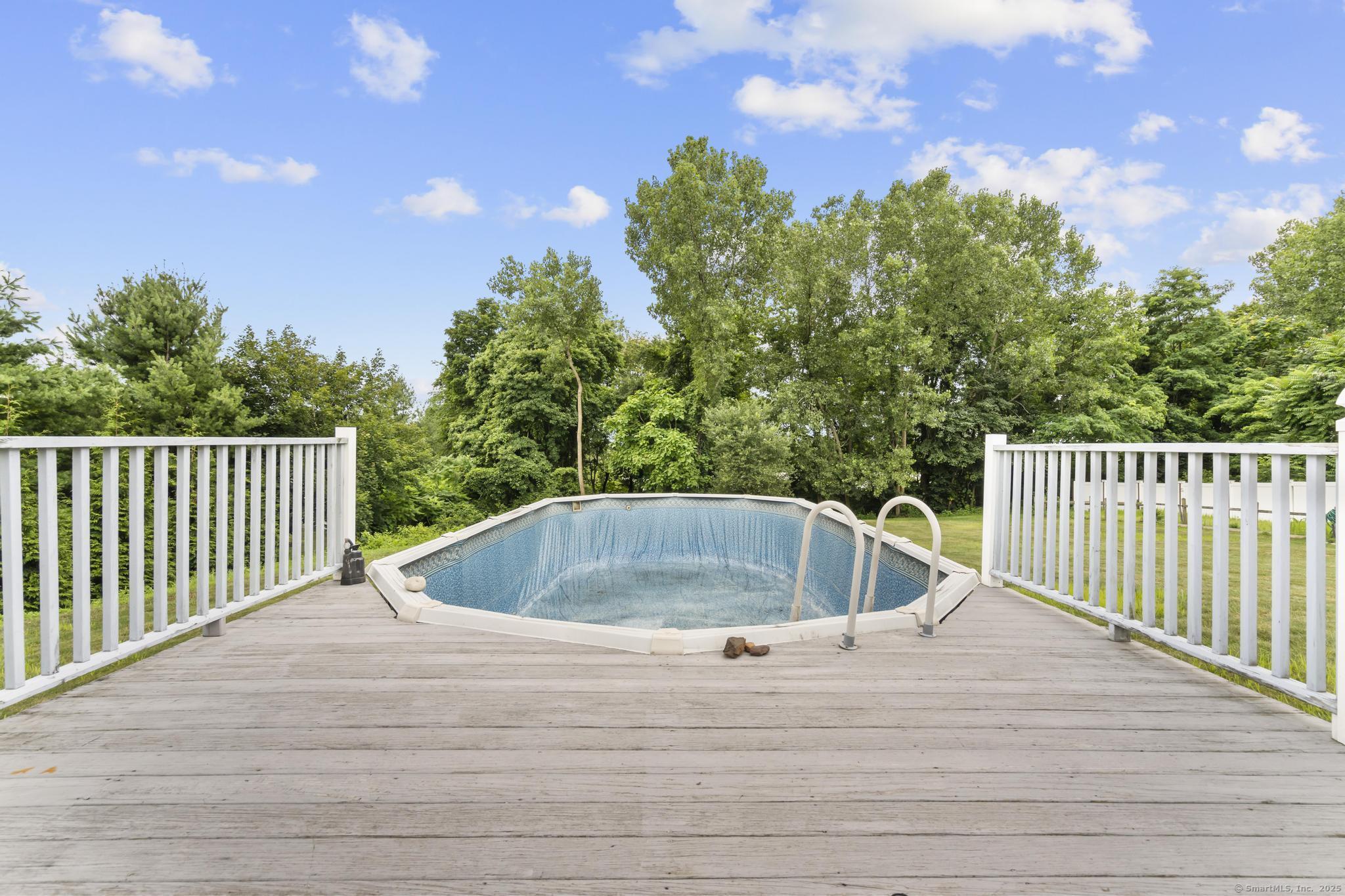 Portland, Connecticut 06480, United States, 4 Bedrooms Bedrooms, ,5 BathroomsBathrooms,Residential,Active,170439