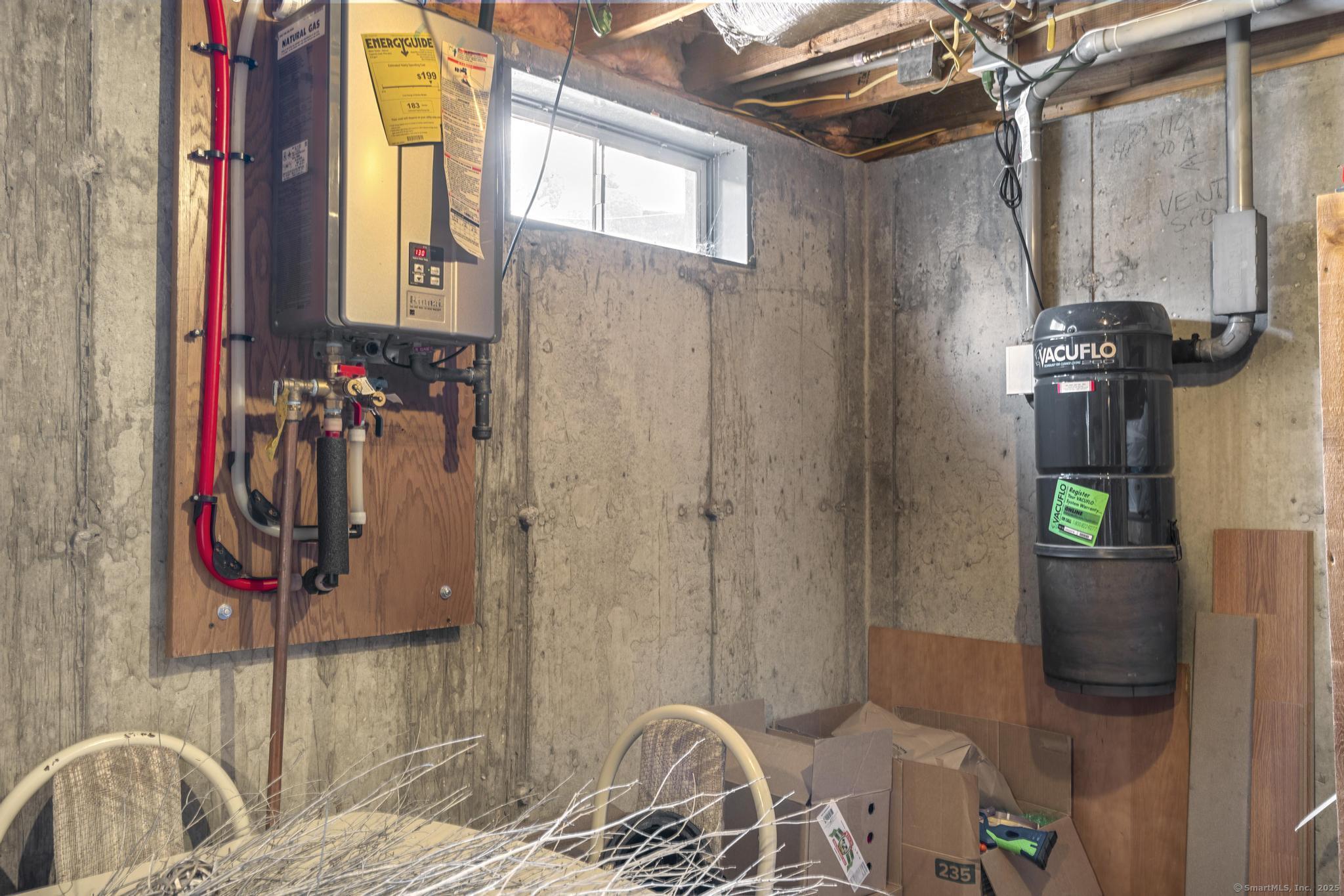 Portland, Connecticut 06480, United States, 4 Bedrooms Bedrooms, ,5 BathroomsBathrooms,Residential,Active,170439