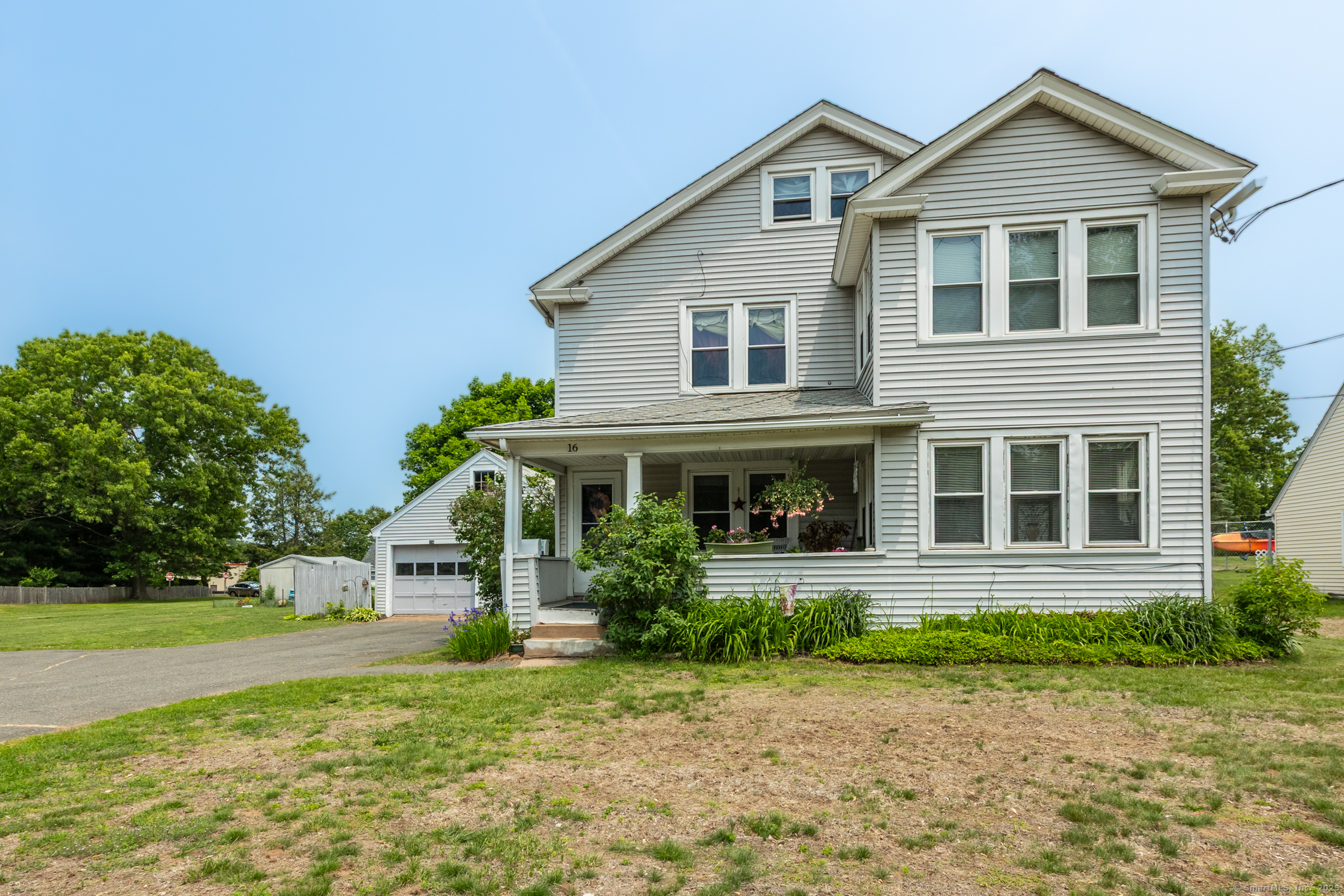 16 Reservoir Road