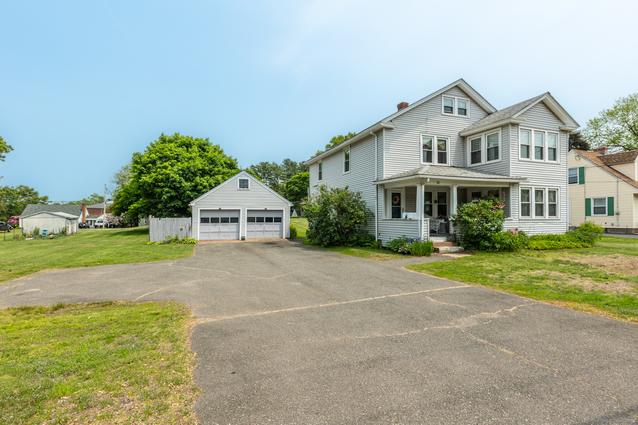 16 Reservoir Road