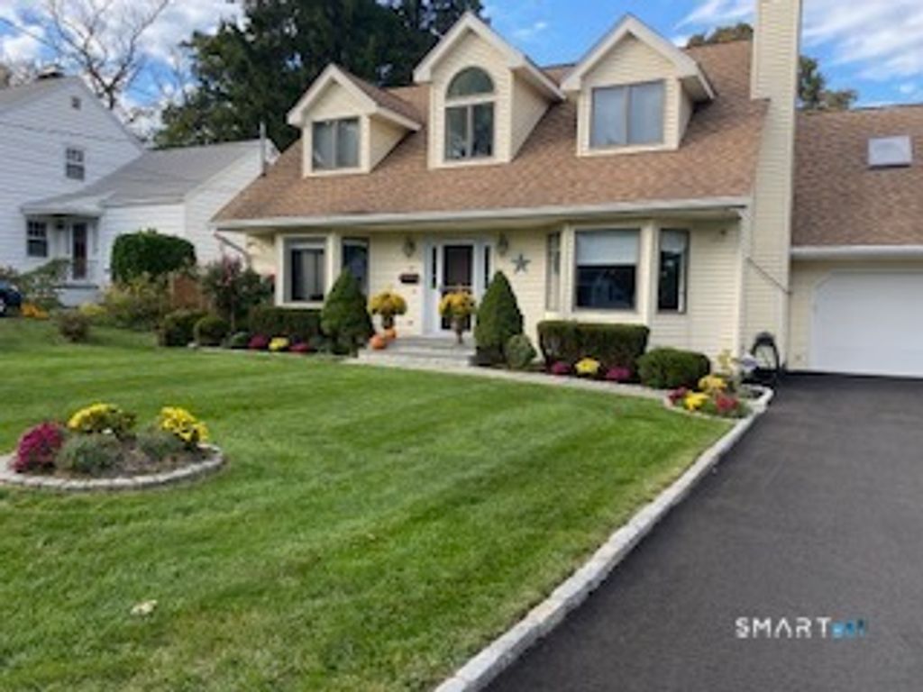 Photo of 20 Norman Road, Stamford, CT 06906 (MLS # 24144289)