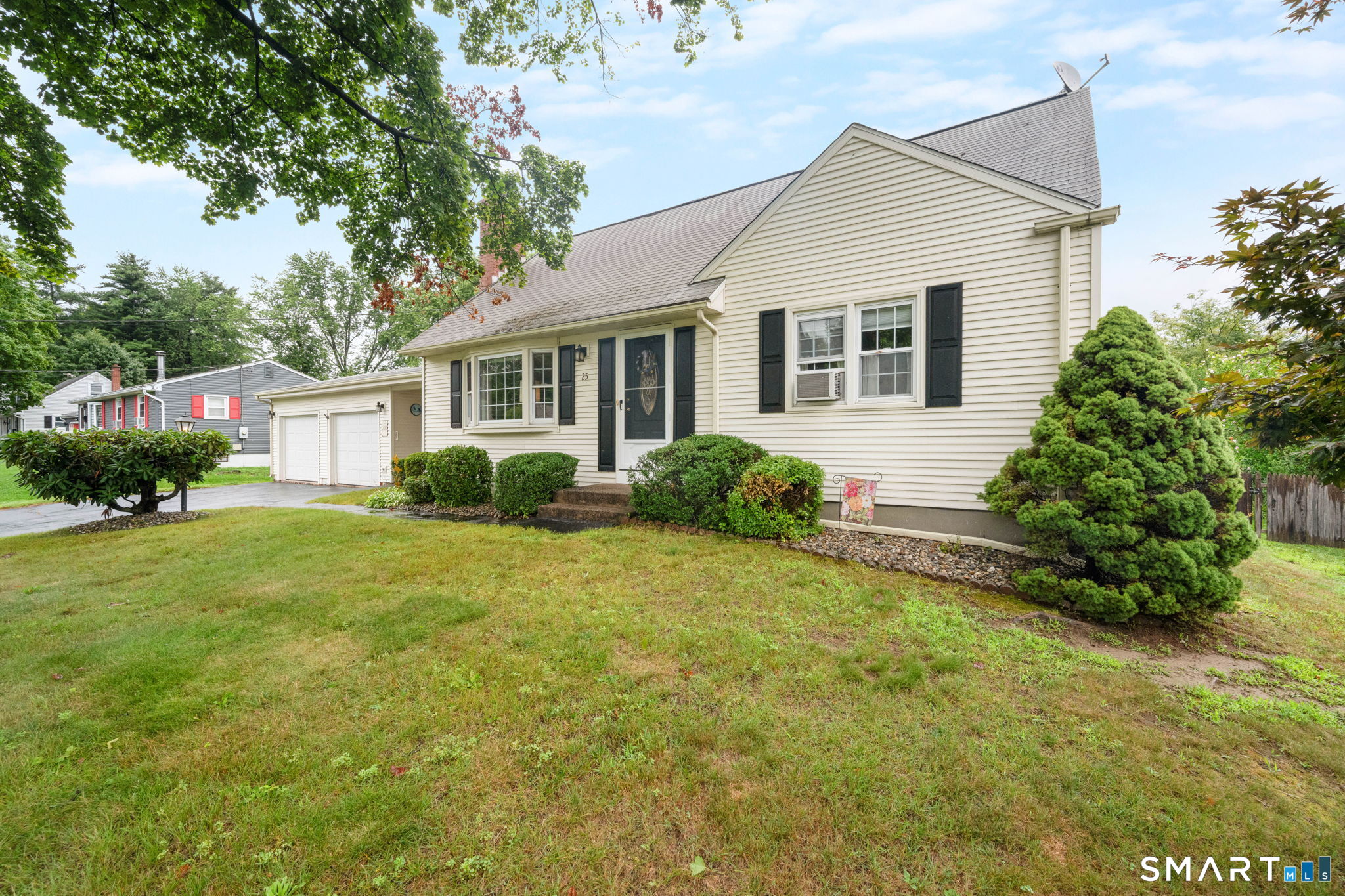 25 Litchfield Drive