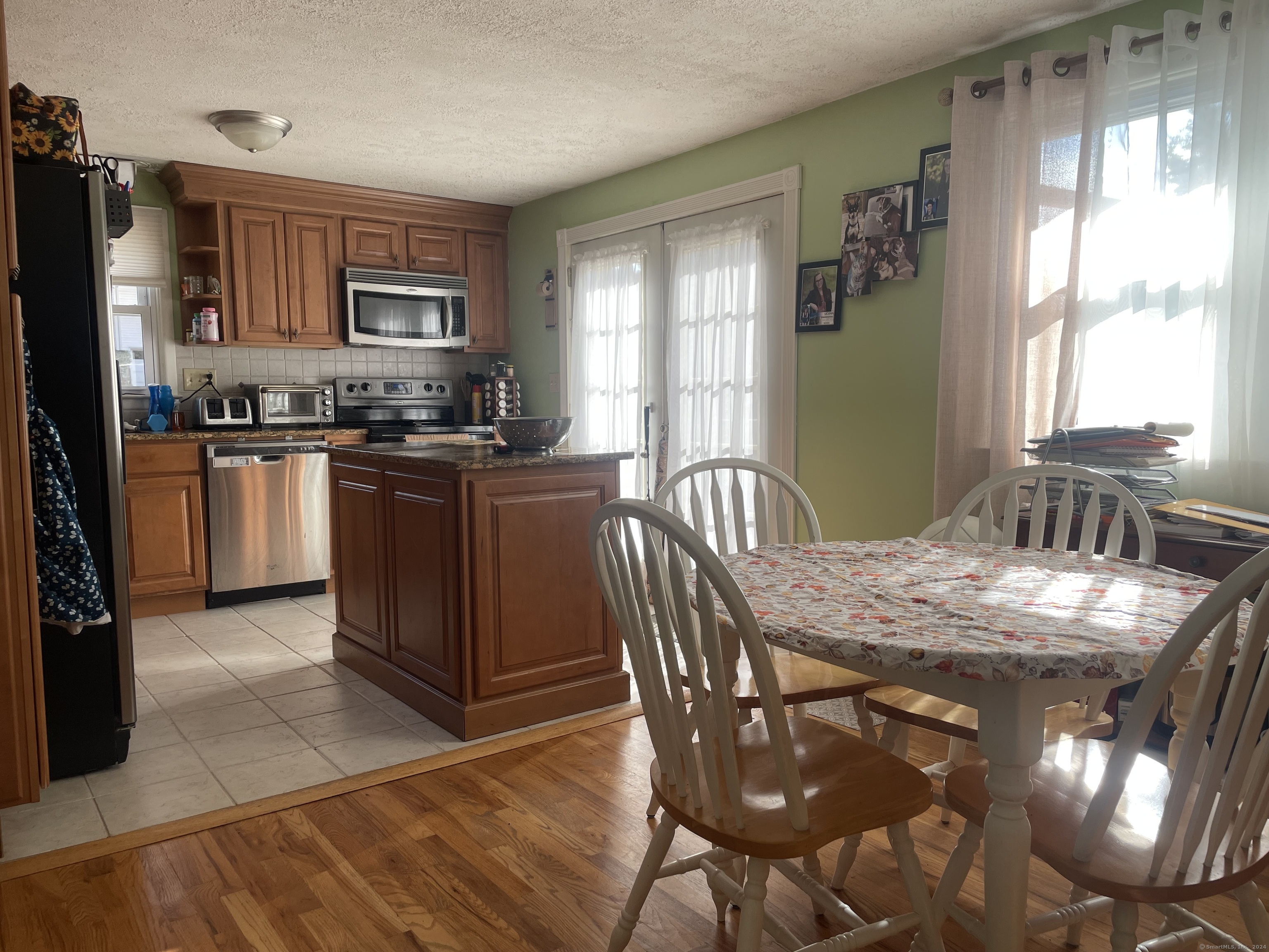 10 Bel Aire Drive, Groton, Connecticut image 8