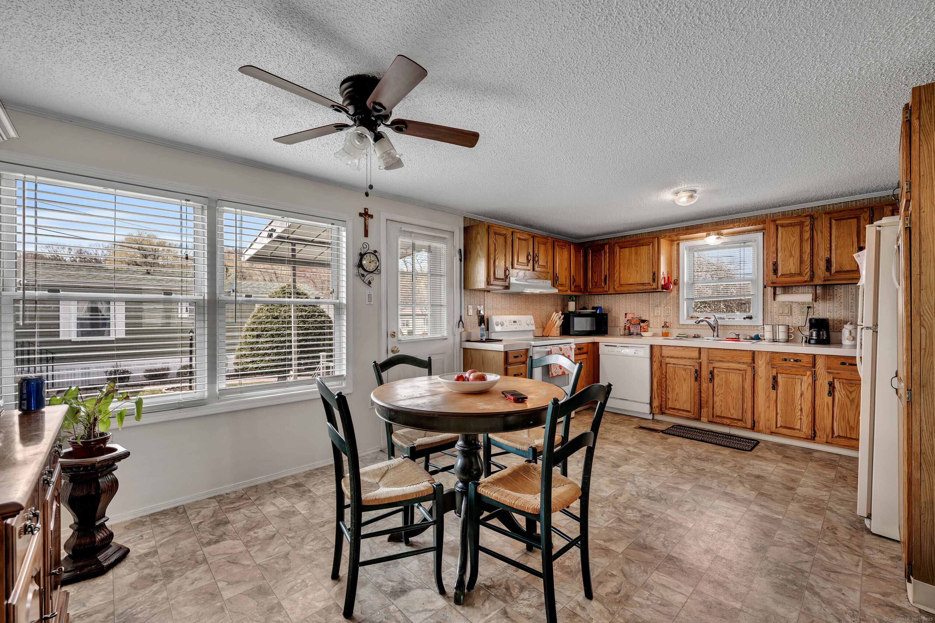 15 Oak Road, Southington, Connecticut image 7