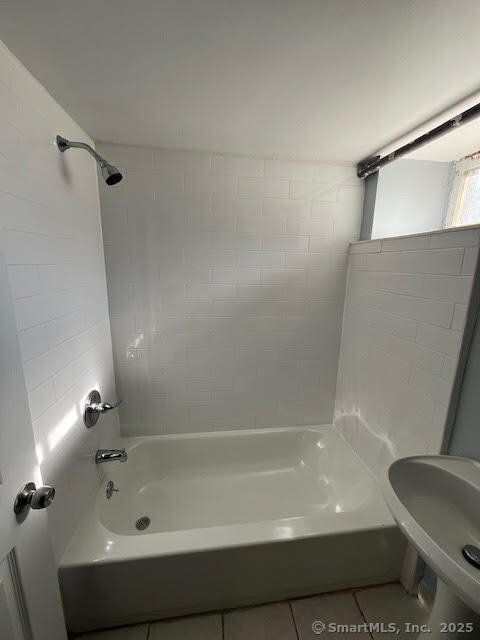 217 Hillcrest Road, Bridgeport, Connecticut image 5