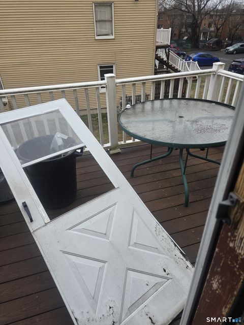 Condo For Sale - 139 Clark Street #B<br/> Hartford, CT 06120