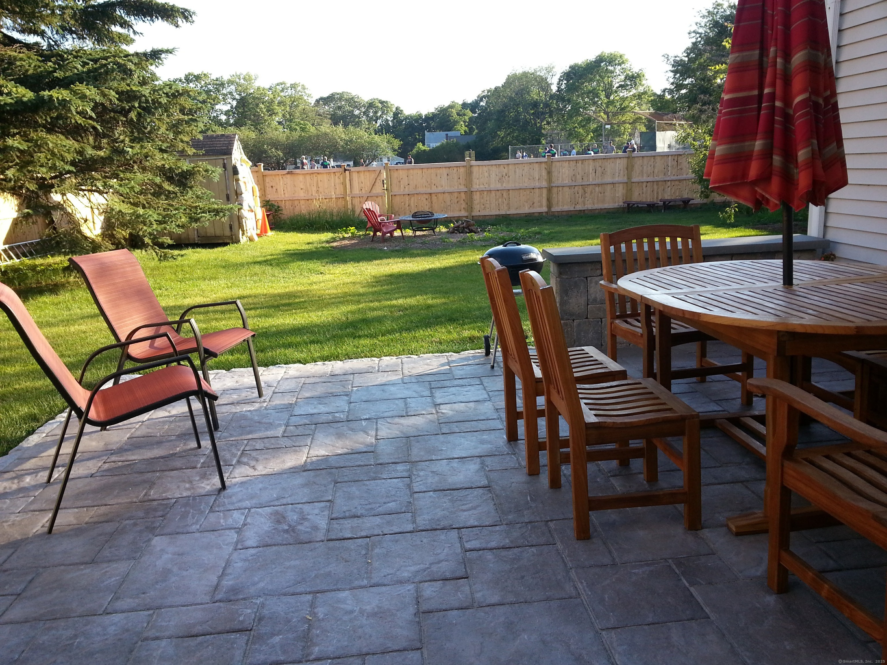 Fairfield, Connecticut 06824, United States, 2 Bedrooms Bedrooms, ,1 BathroomBathrooms,Residential,Pending,226783