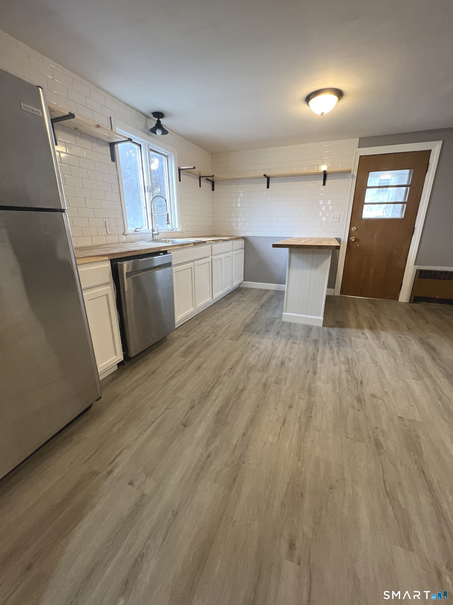 24 Saint Johns Street