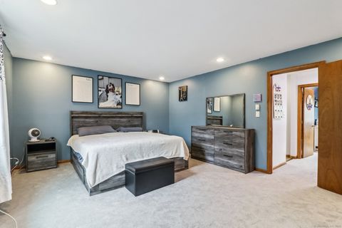 Tiny photo for 565 Clark Avenue #APT 18, Bristol, CT 06010 (MLS # 24127810)