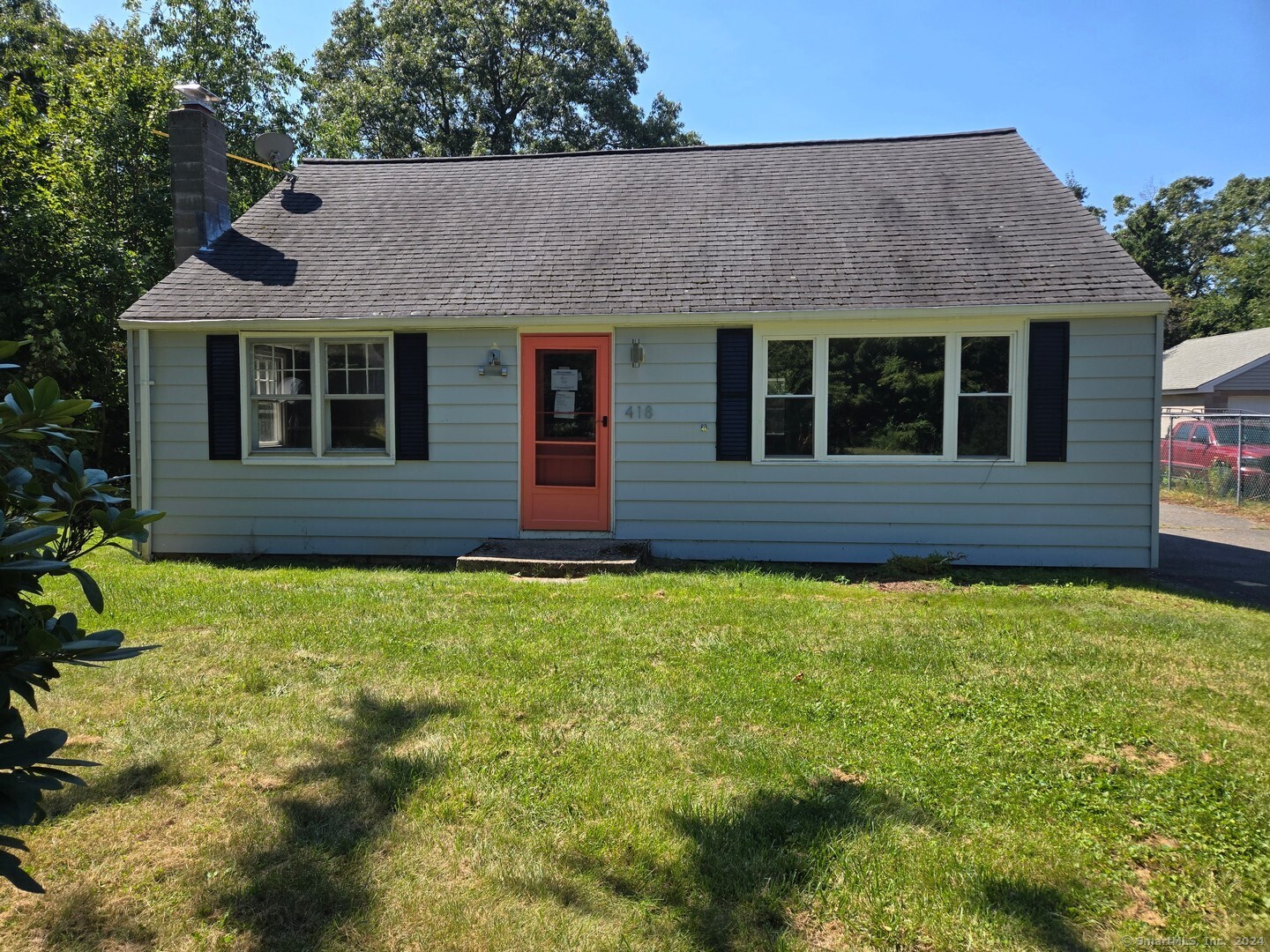 Horton Hill Road, Naugatuck, Connecticut - 3 Bedrooms  
1 Bathrooms  
6 Rooms - 