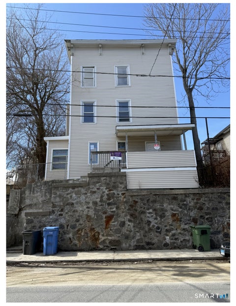 Multifamily For Rent - 324 Congress Avenue #2<br/> Waterbury, CT 06708