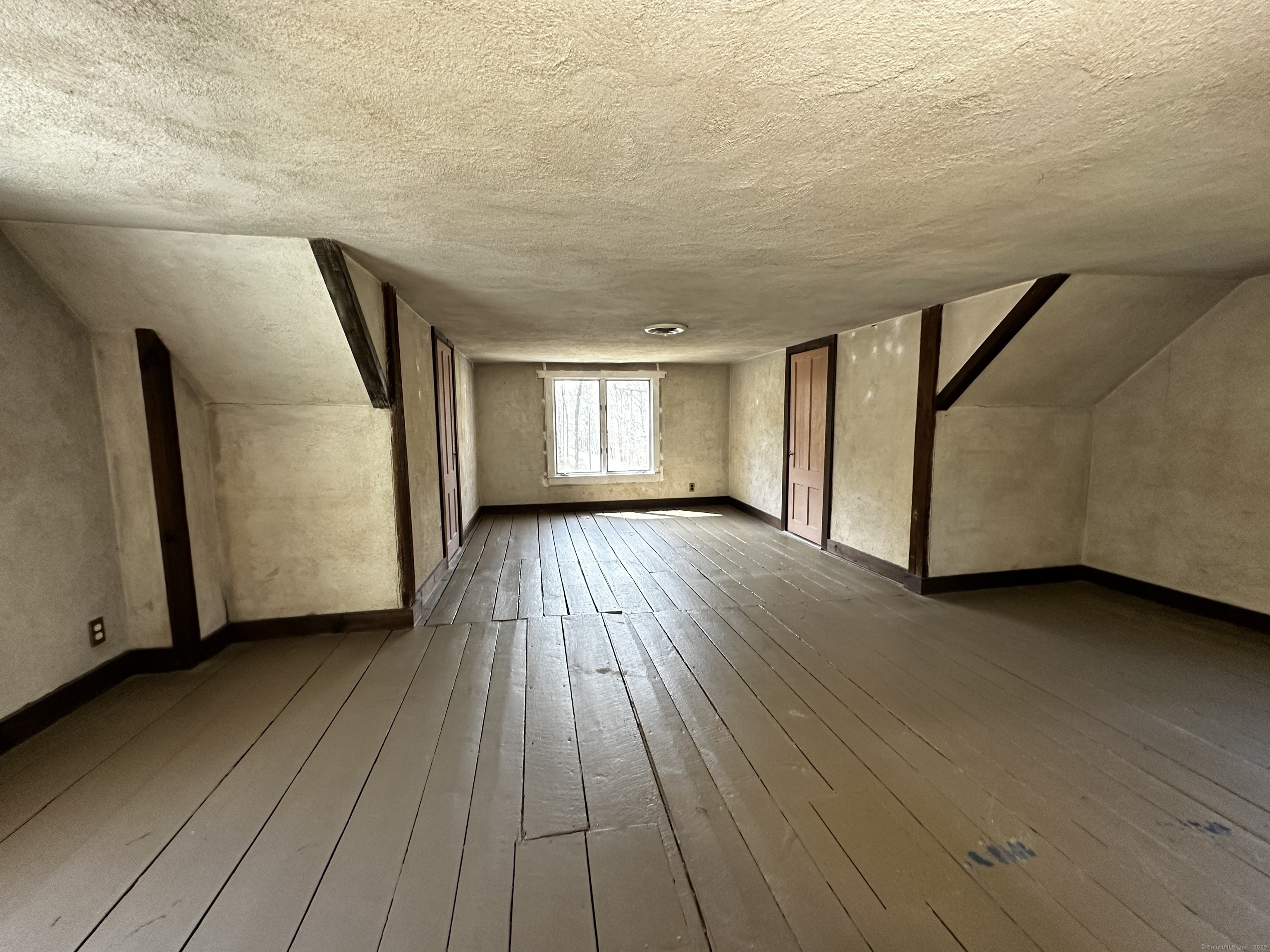 Lyme, Connecticut 06371, United States, 2 Bedrooms Bedrooms, ,2 BathroomsBathrooms,Residential,Pending,109858