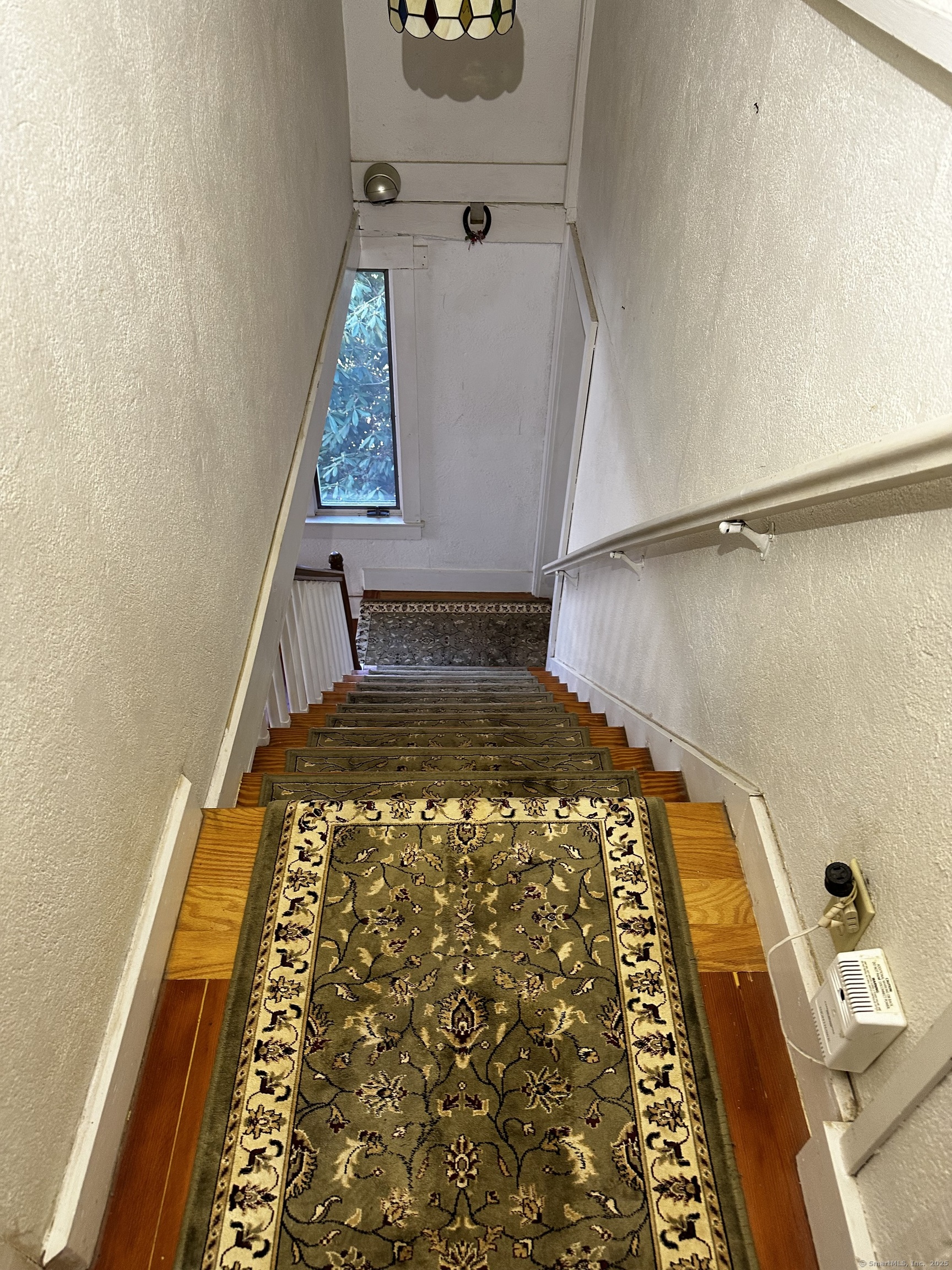 Lyme, Connecticut 06371, United States, 2 Bedrooms Bedrooms, ,2 BathroomsBathrooms,Residential,Pending,109858