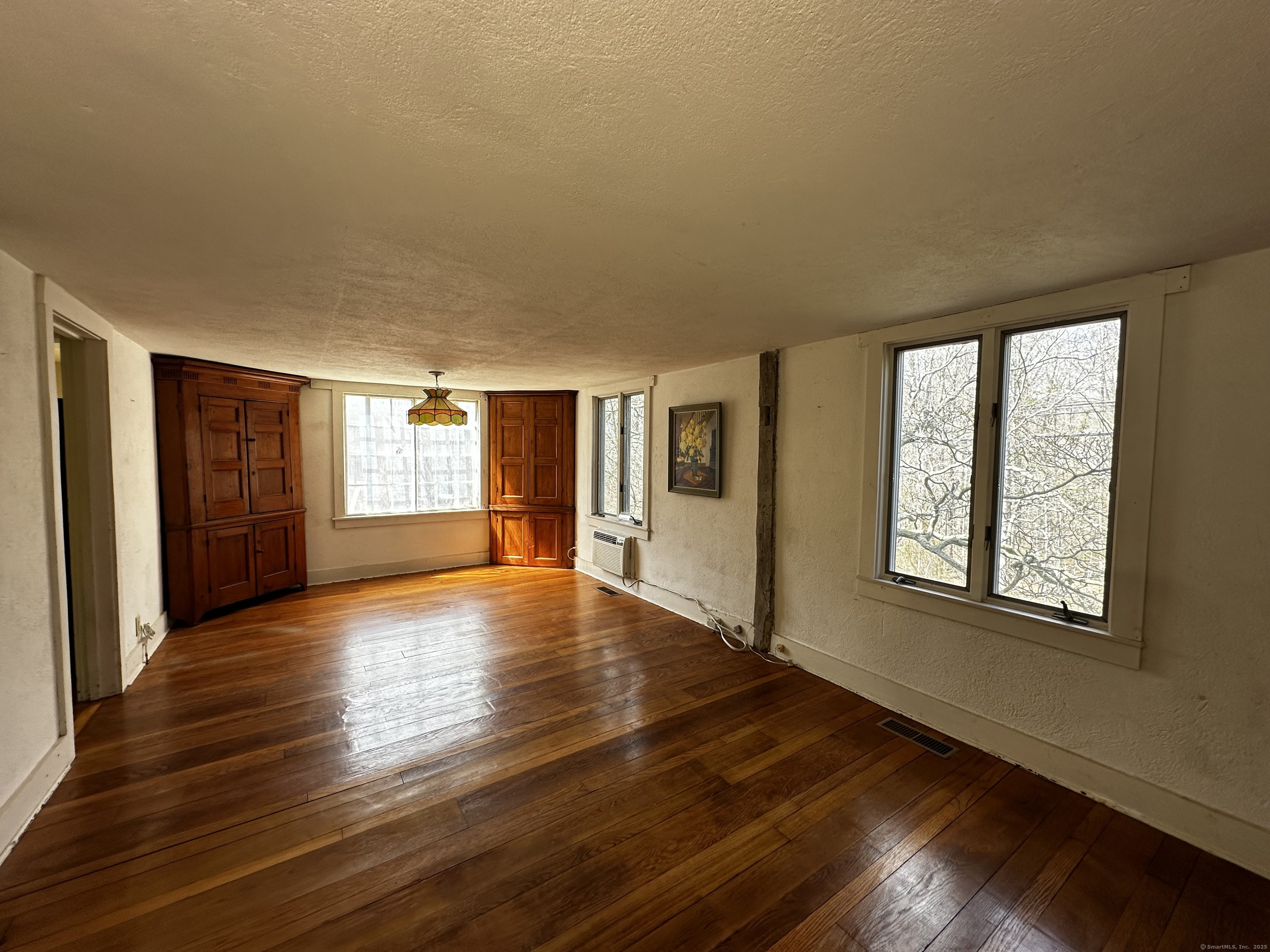 Lyme, Connecticut 06371, United States, 2 Bedrooms Bedrooms, ,2 BathroomsBathrooms,Residential,Pending,109858