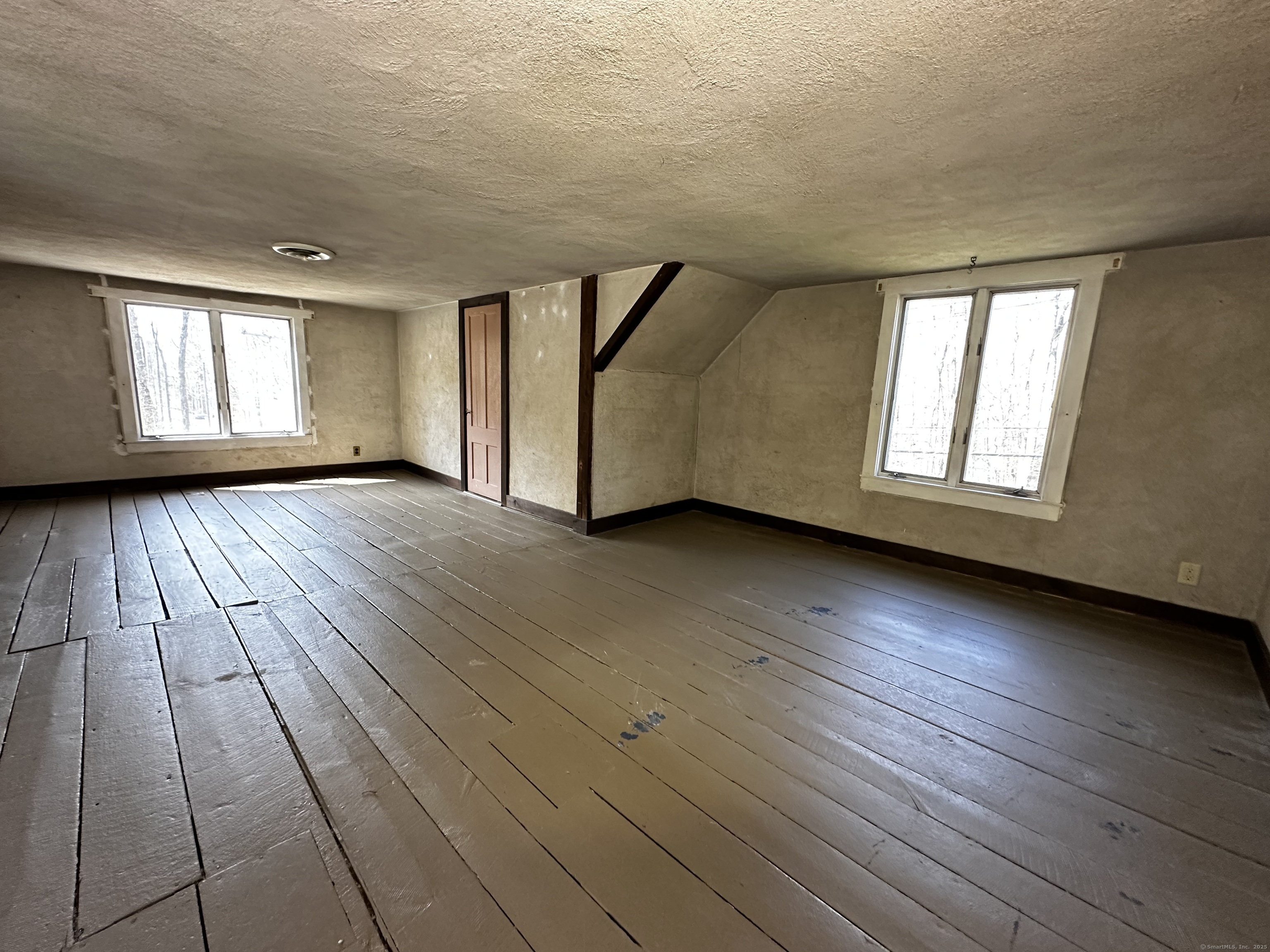 Lyme, Connecticut 06371, United States, 2 Bedrooms Bedrooms, ,2 BathroomsBathrooms,Residential,Pending,109858