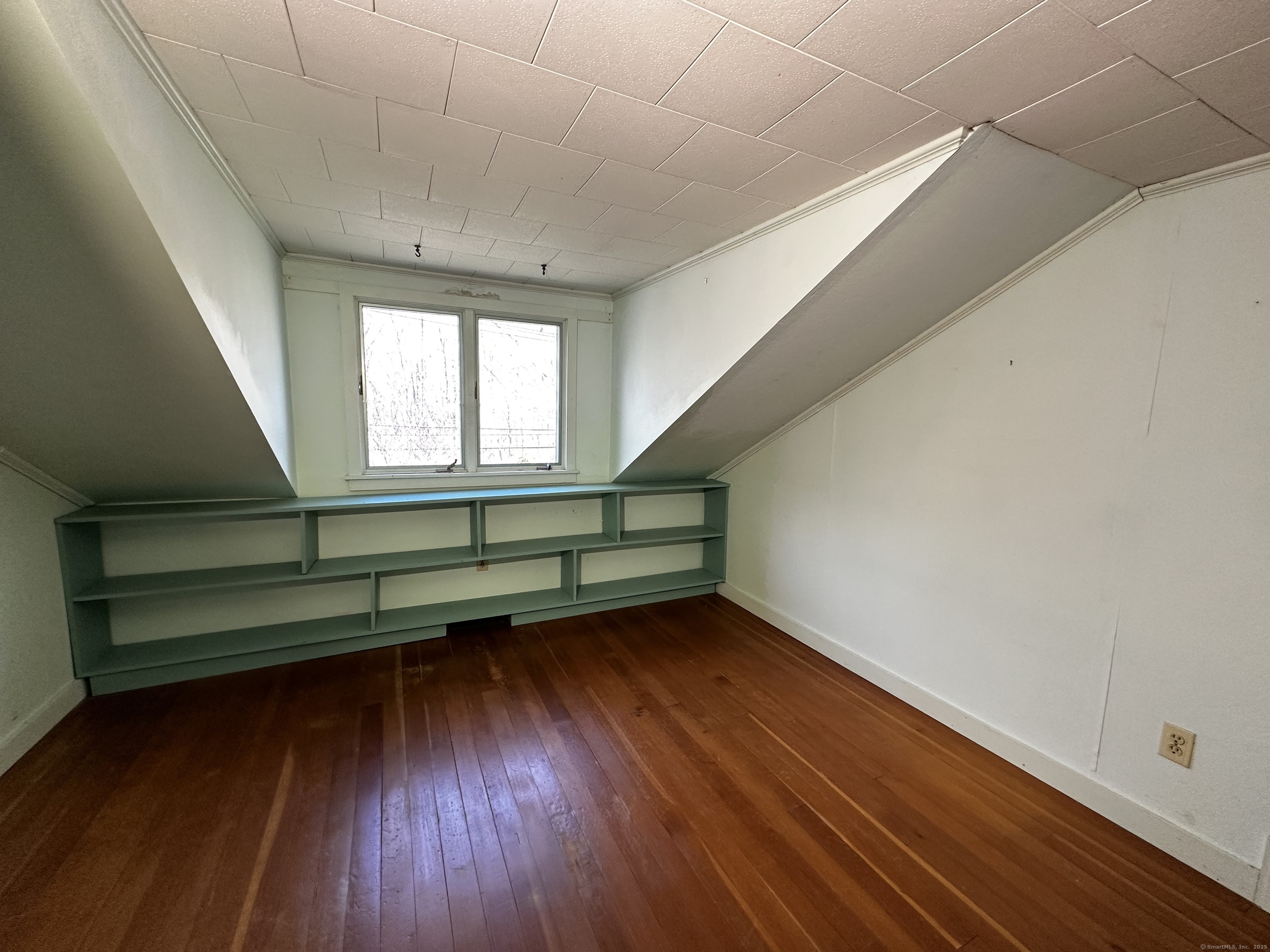 Lyme, Connecticut 06371, United States, 2 Bedrooms Bedrooms, ,2 BathroomsBathrooms,Residential,Pending,109858