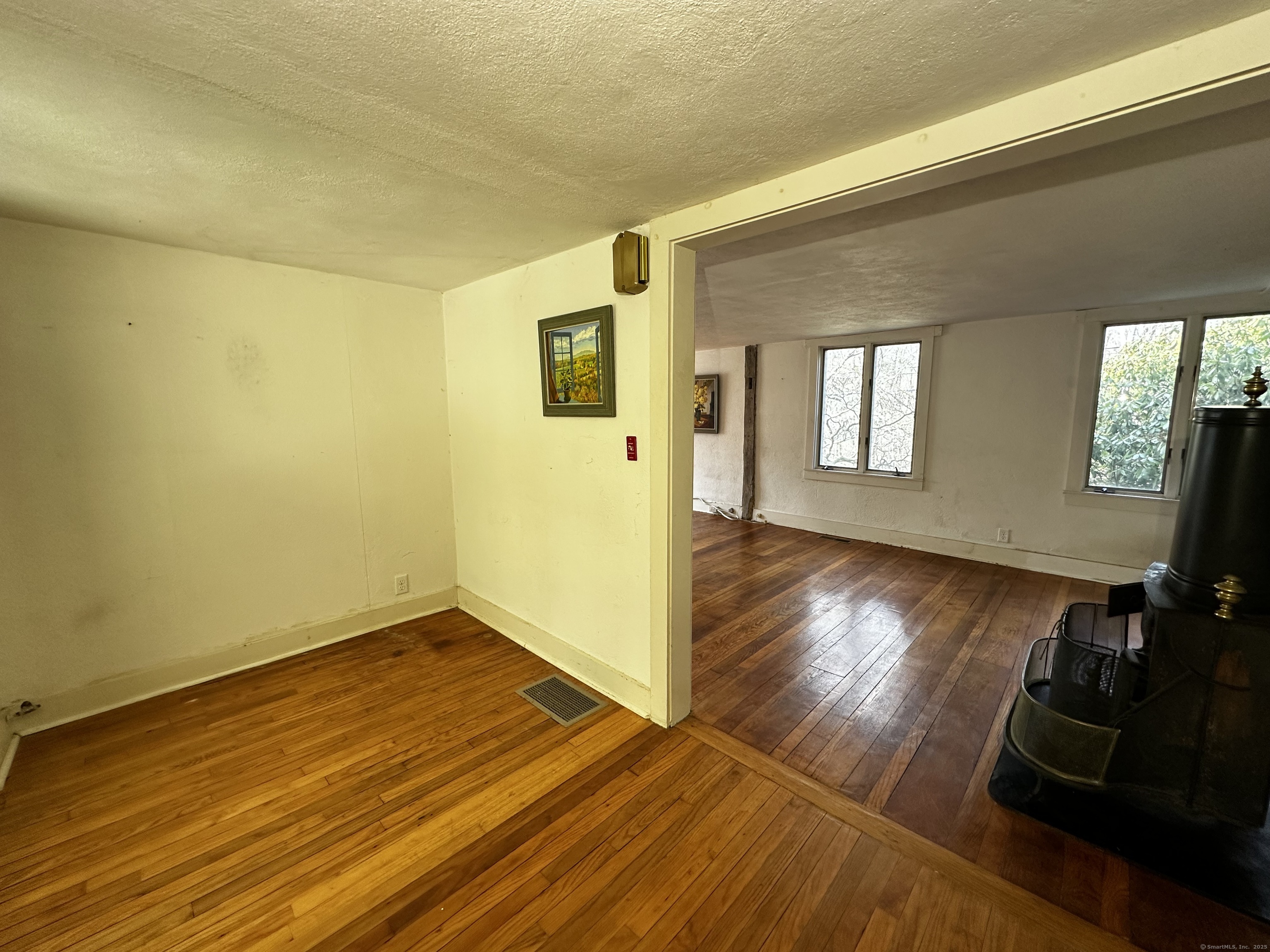 Lyme, Connecticut 06371, United States, 2 Bedrooms Bedrooms, ,2 BathroomsBathrooms,Residential,Pending,109858