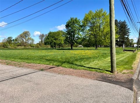 196 Bee Street Meriden CT 06450