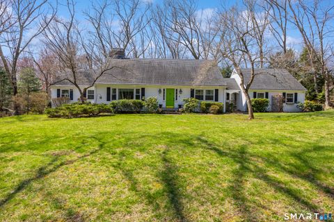 Photo of 303 Beacon Hill Drive, Cheshire, CT 06410 (MLS # 24165516)