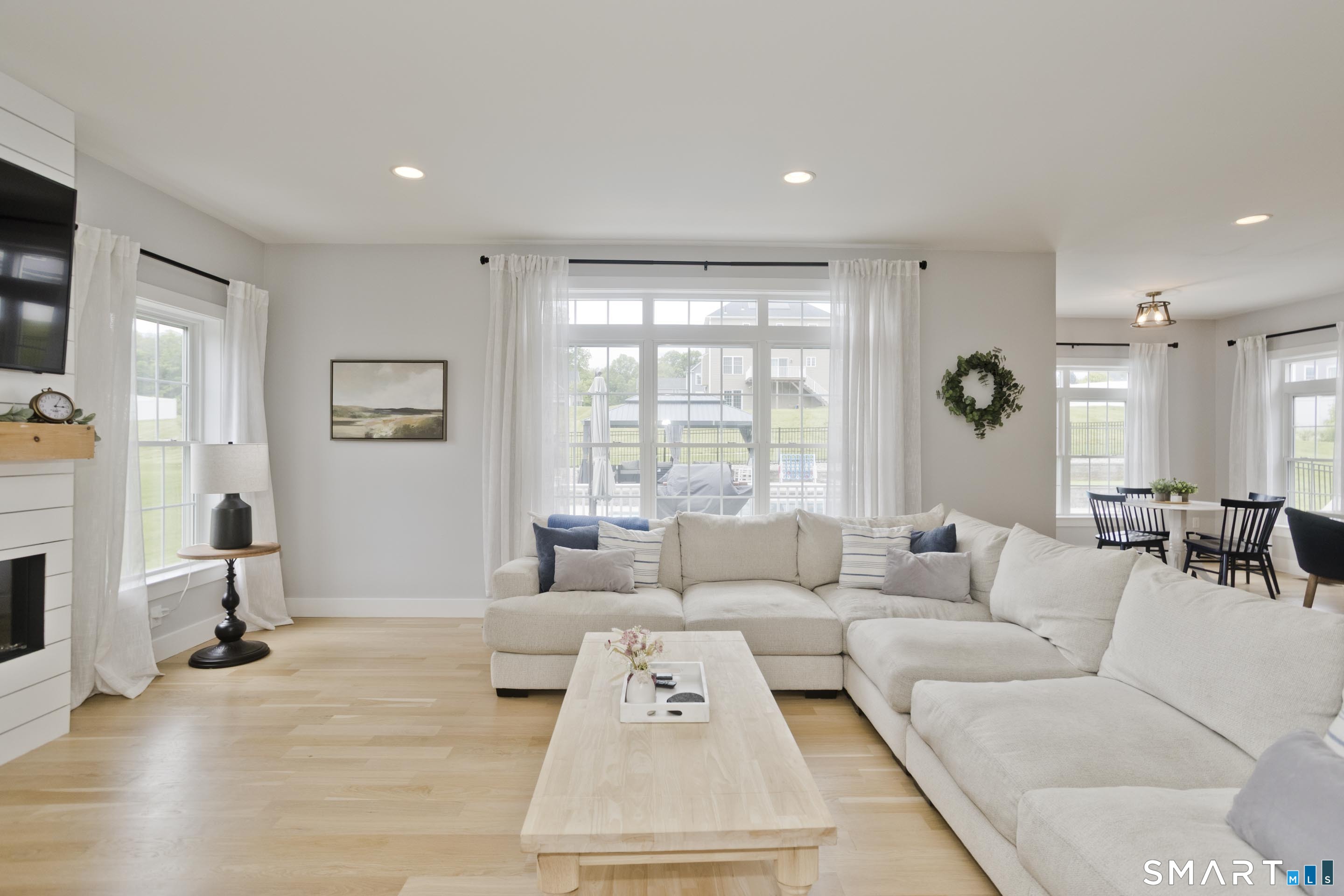 4 Arbor Way