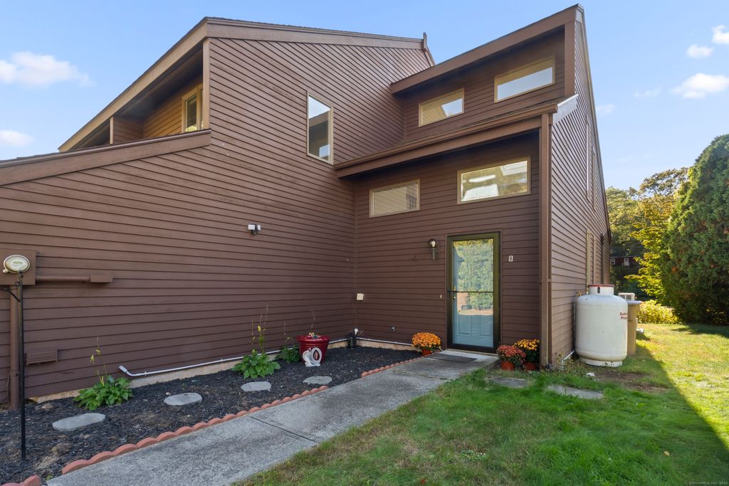 Photo of 108 E Pattagansett Road #Apt B, East Lyme, CT 06357 (MLS # 24133429)
