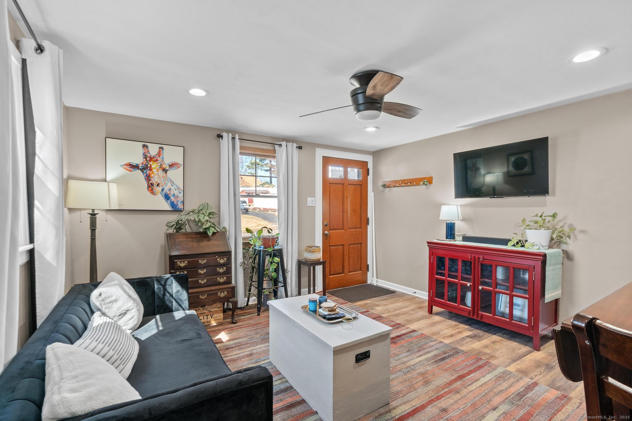 25 Bilyue Road, Manchester, Connecticut image 3
