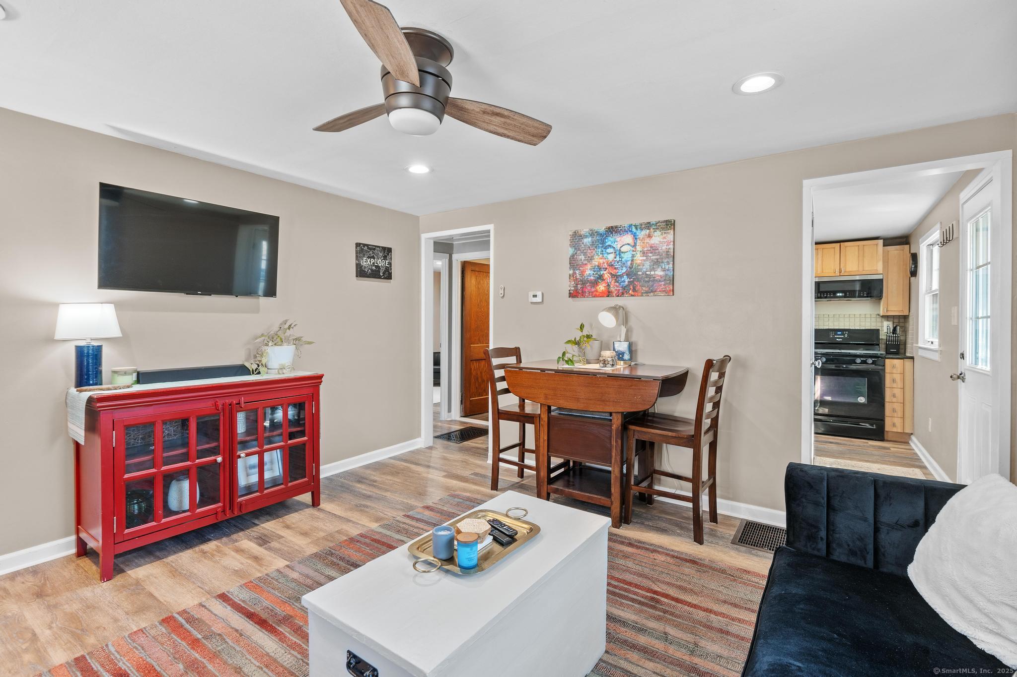 25 Bilyue Road, Manchester, Connecticut image 5