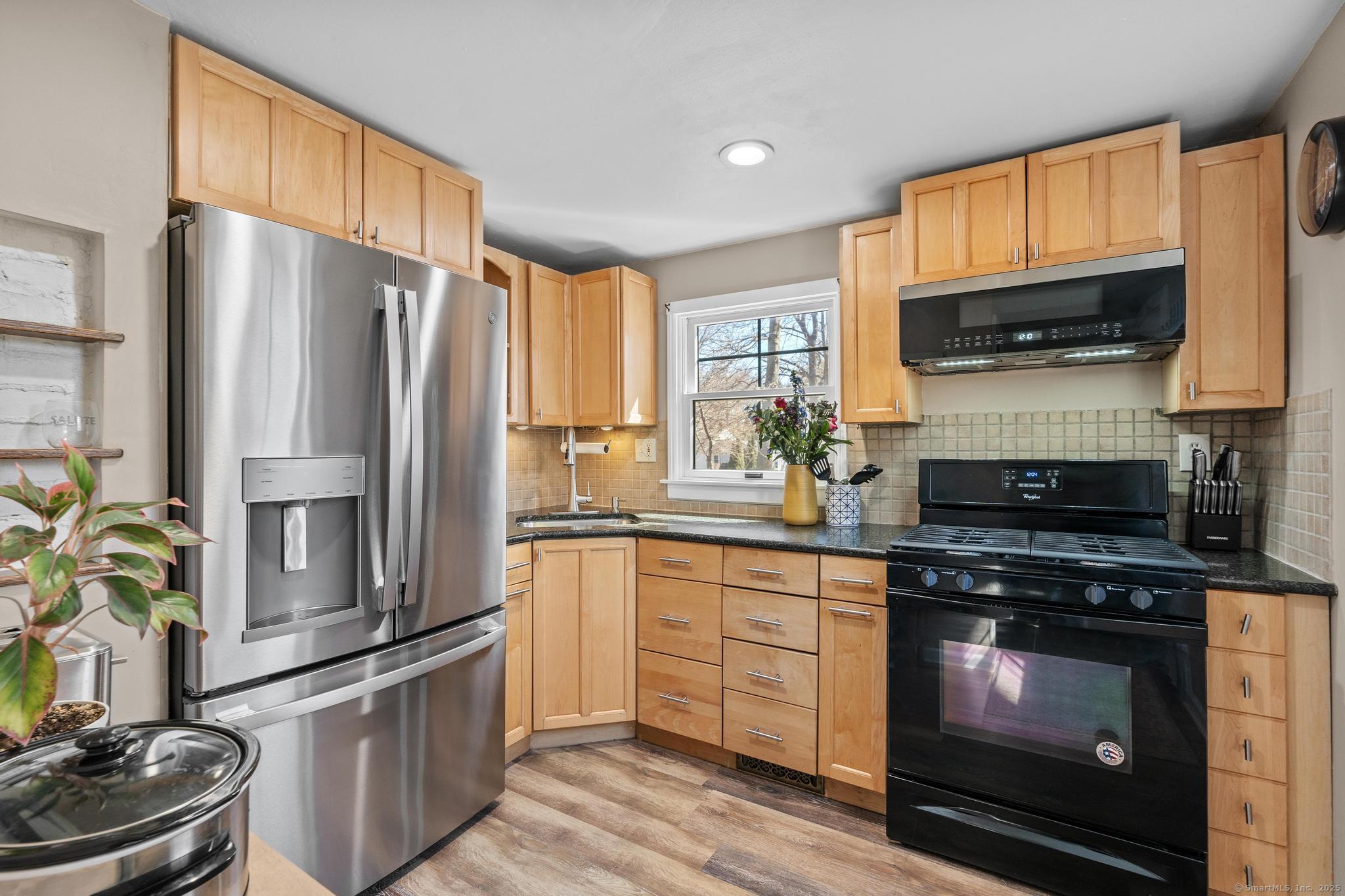 25 Bilyue Road, Manchester, Connecticut image 9