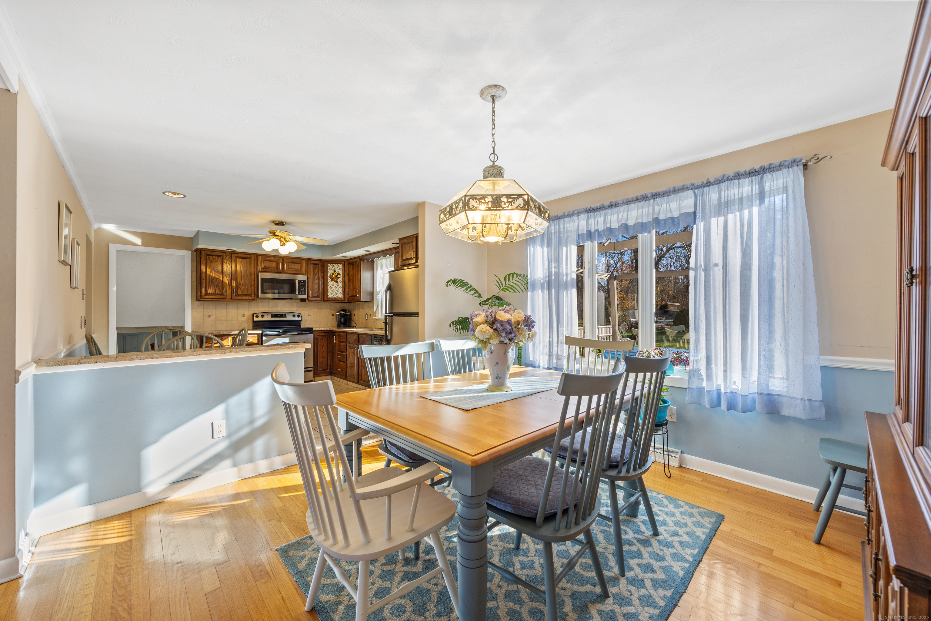 North Haven, Connecticut 06473, United States, 3 Bedrooms Bedrooms, ,2 BathroomsBathrooms,Residential,Coming Soon,249361