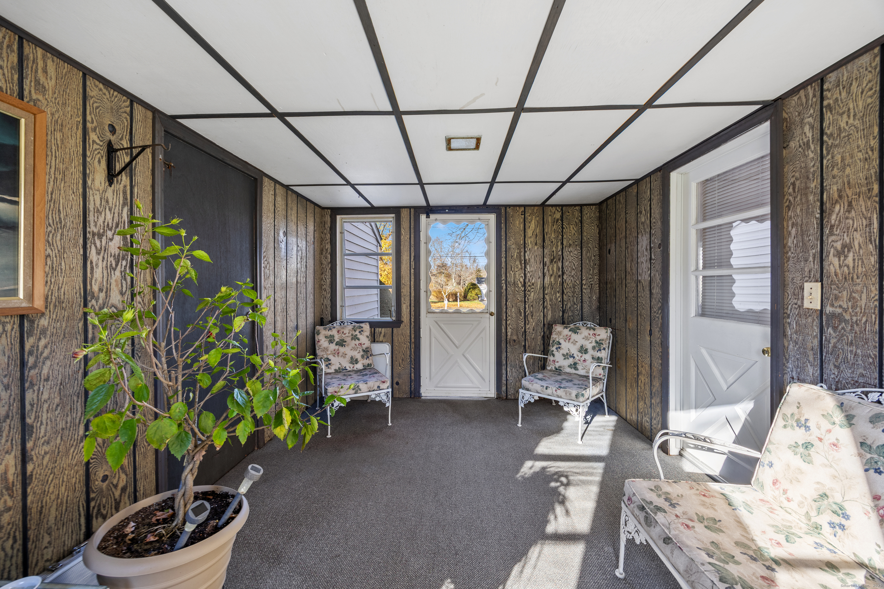 North Haven, Connecticut 06473, United States, 3 Bedrooms Bedrooms, ,2 BathroomsBathrooms,Residential,Coming Soon,249361