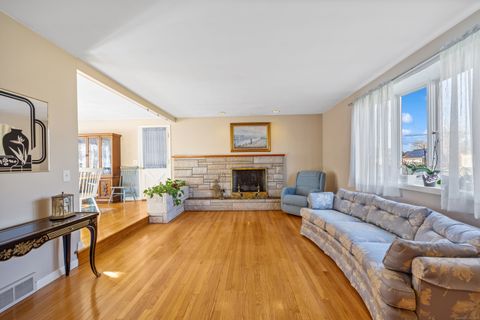 Tiny photo for 196 Fitch Street, North Haven, CT 06473 (MLS # 24142422)