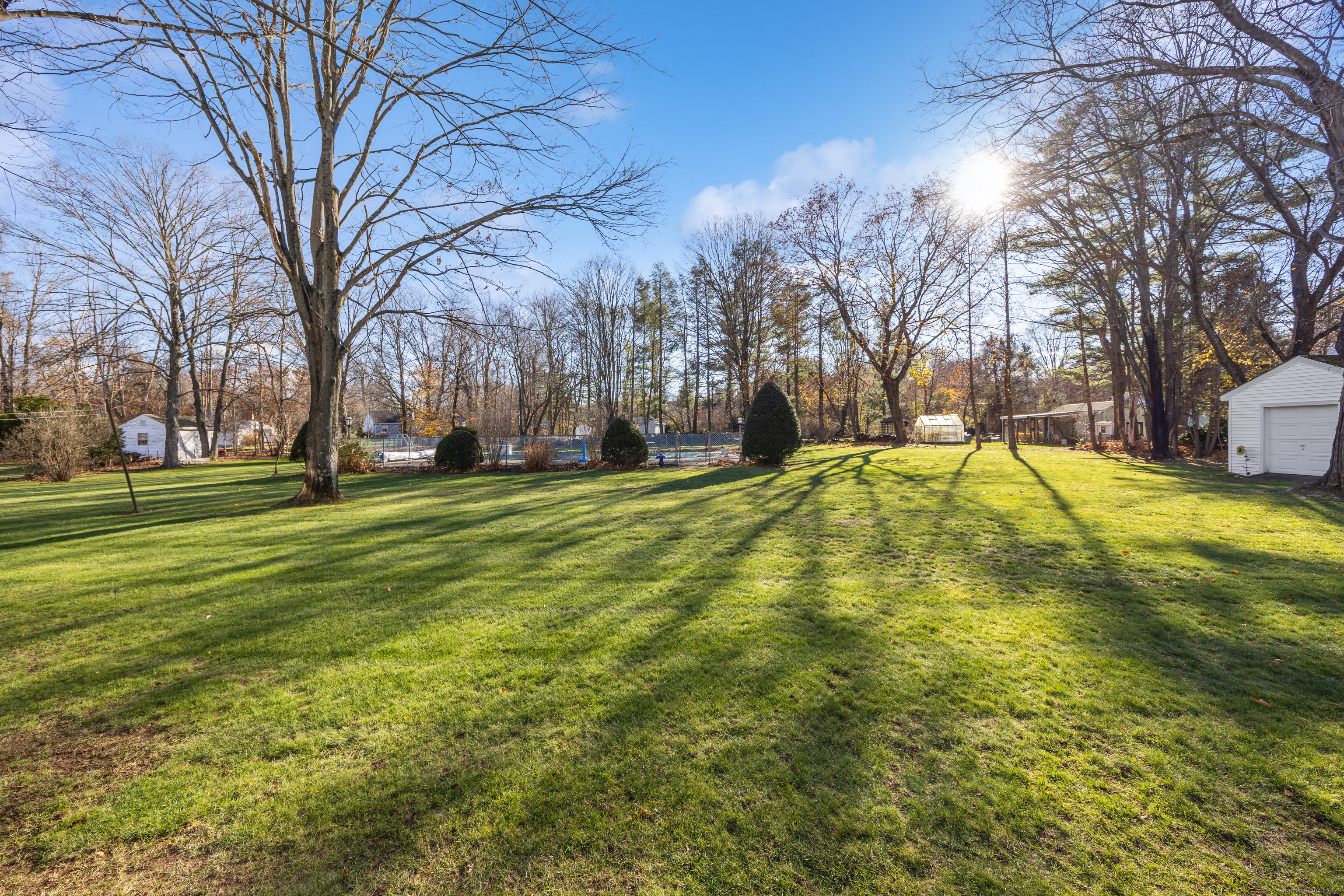 North Haven, Connecticut 06473, United States, 3 Bedrooms Bedrooms, ,2 BathroomsBathrooms,Residential,Coming Soon,249361