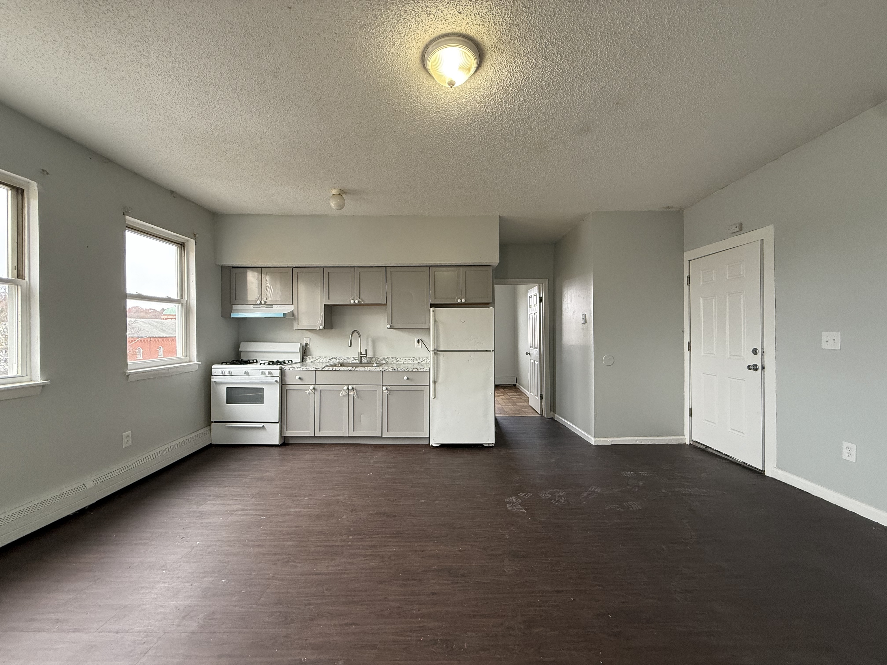 132 Locust Street 13