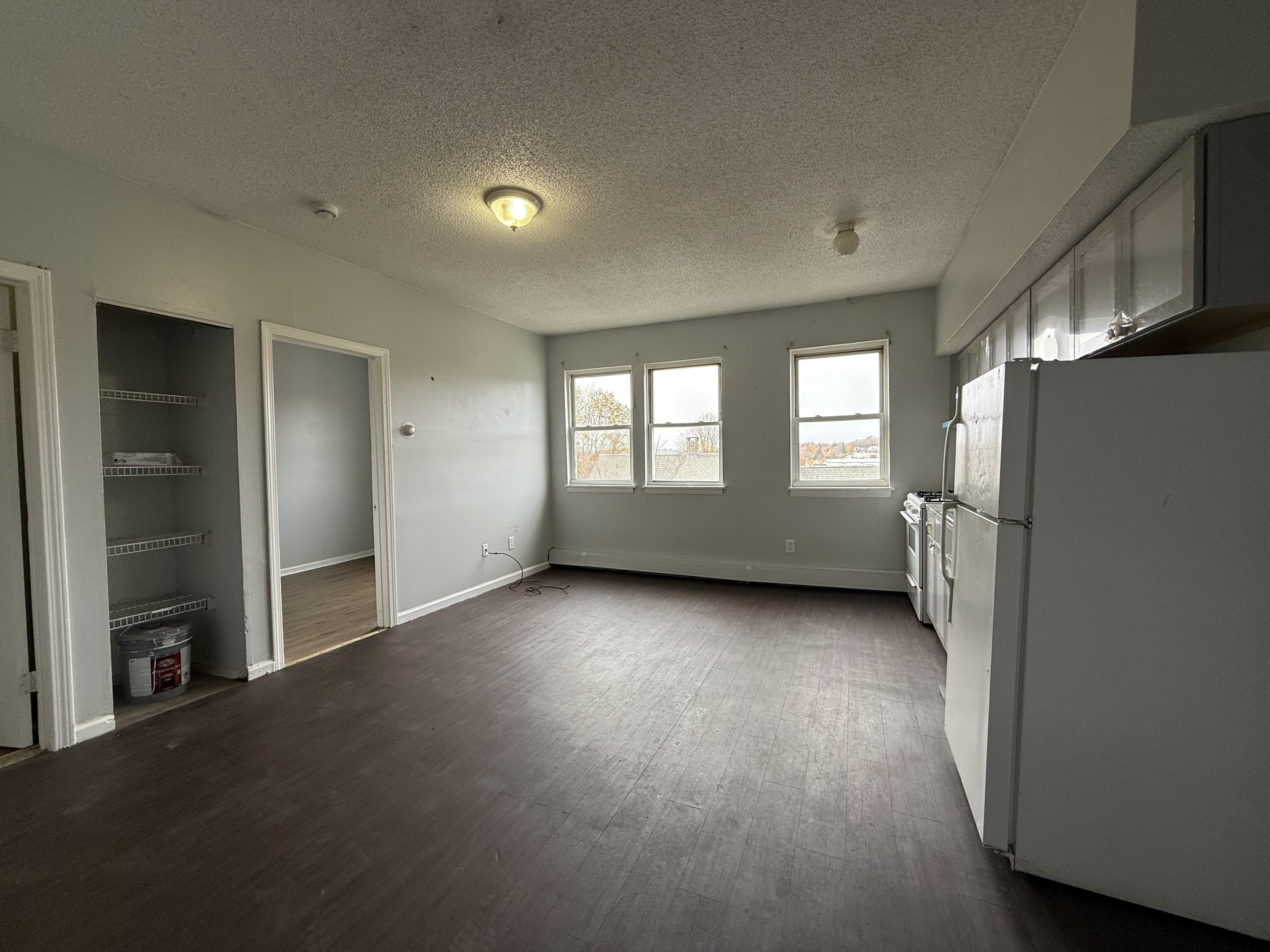 132 Locust Street 13