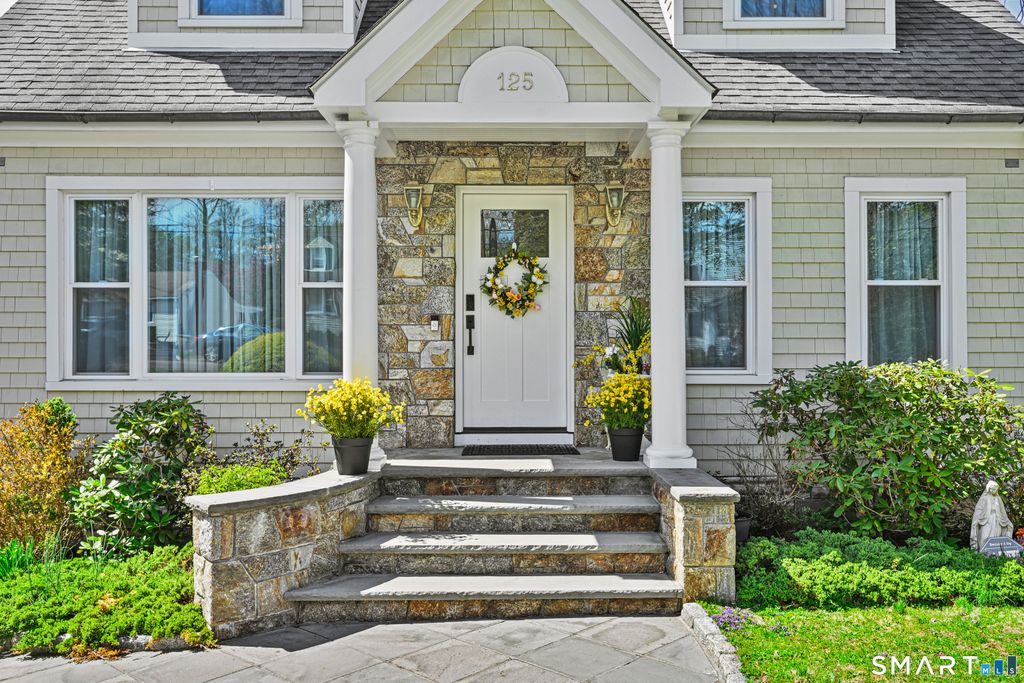 Photo of 125 Joffre Avenue, Stamford, CT 06905 (MLS # 24168772)