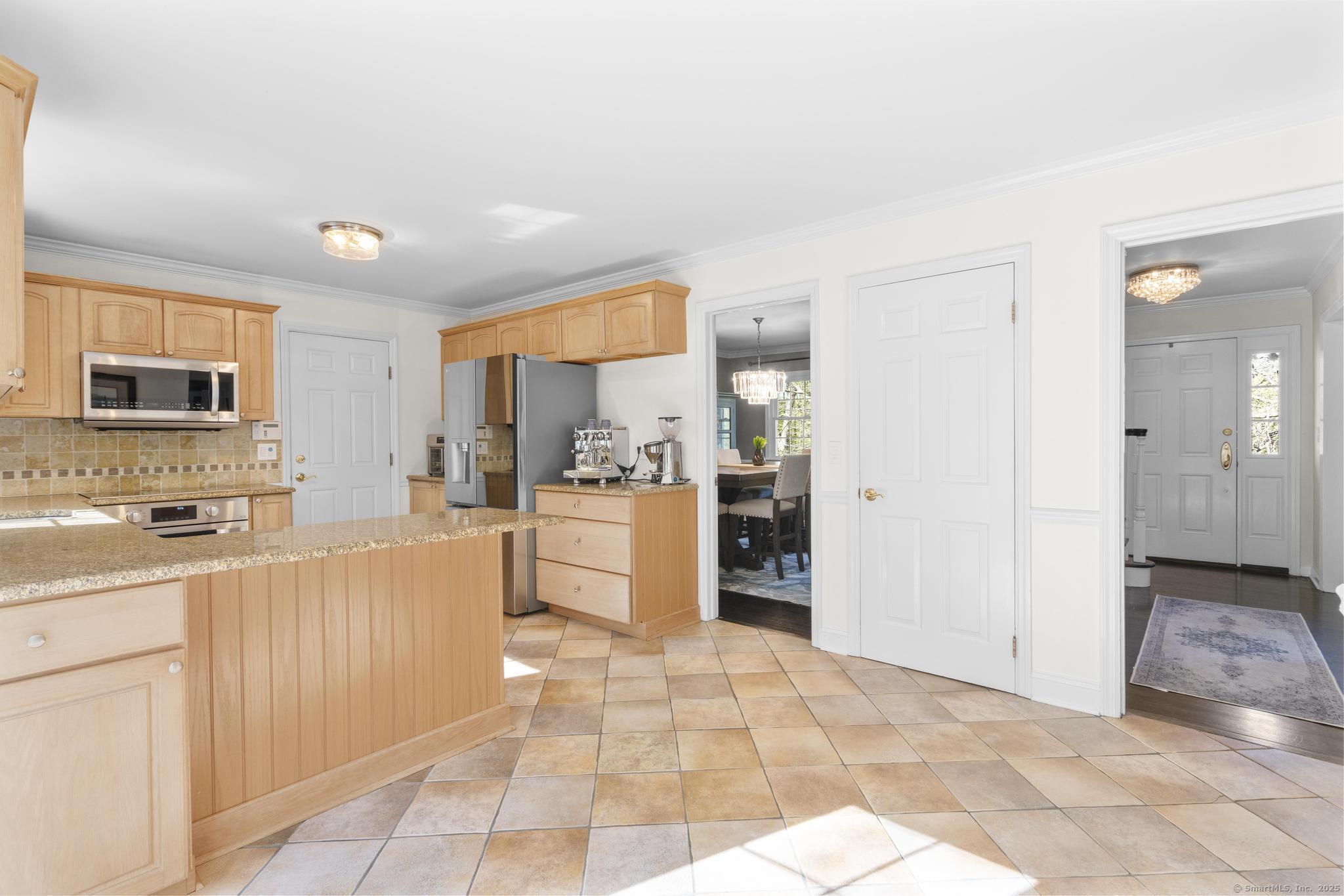 16 Black Twig Place, Stamford, Connecticut image 10