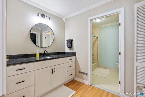 Tiny photo for 38 Harbour Close Close #38, New Haven, CT 06519 (MLS # 24183916)