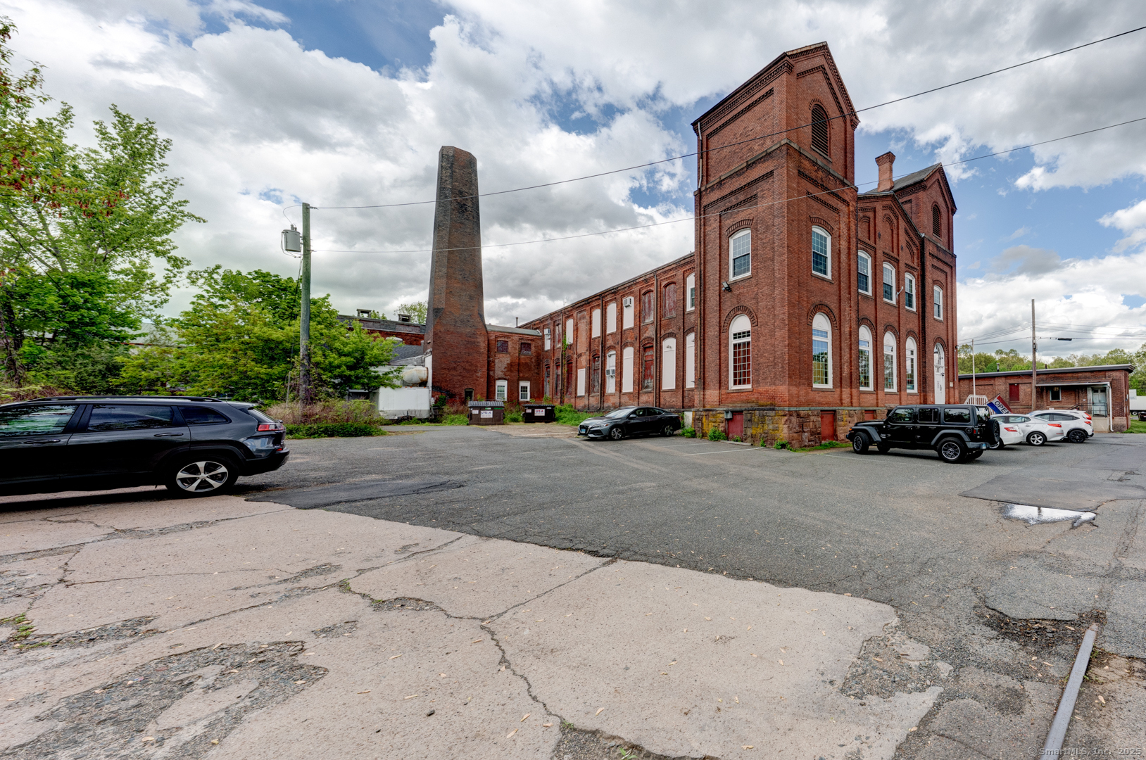 75 Hilliard Street