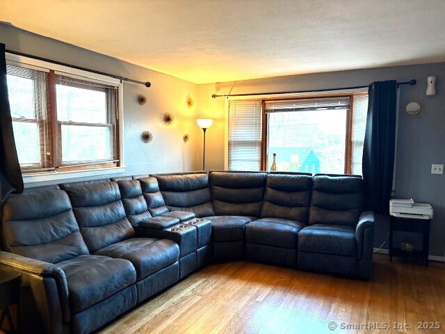 23 Dow Street, New London, Connecticut image 9