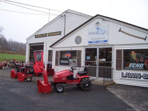 52 Gillotti Road New Fairfield CT 06812