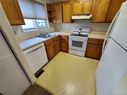 Tiny photo for 27 Crows Nest Lane #6D, Danbury, CT 06810 (MLS # 24155192)