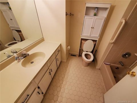 Tiny photo for 27 Crows Nest Lane #6D, Danbury, CT 06810 (MLS # 24155192)