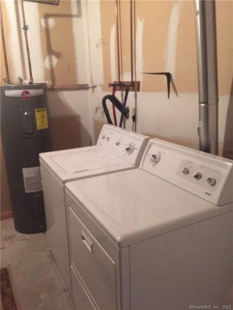 Tiny photo for 27 Crows Nest Lane #6D, Danbury, CT 06810 (MLS # 24155192)