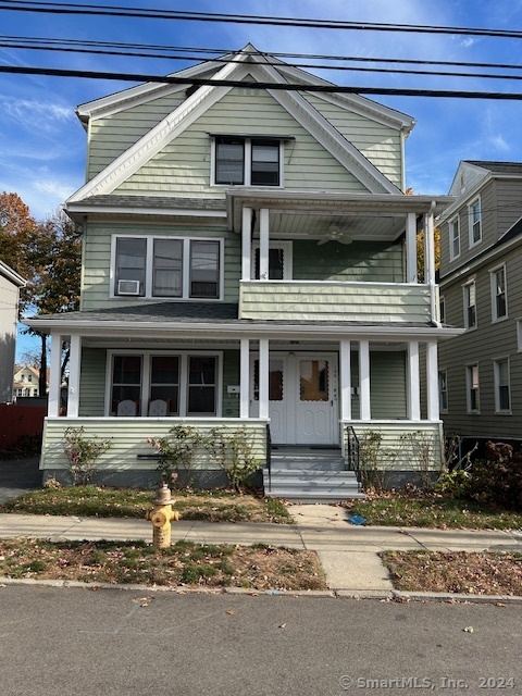 116 Bennett Street, Bridgeport, Connecticut - 2 Bedrooms  
1 Bathrooms  
6 Rooms - 