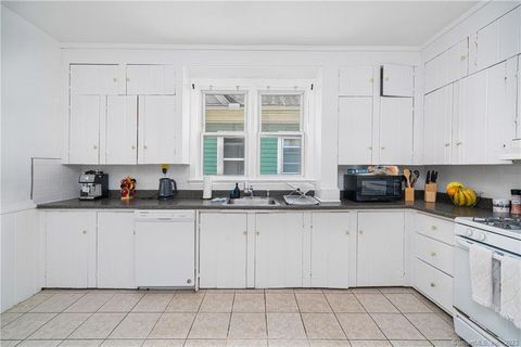 Tiny photo for 6 Barnett Street, New Haven, CT 06515 (MLS # 24162339)