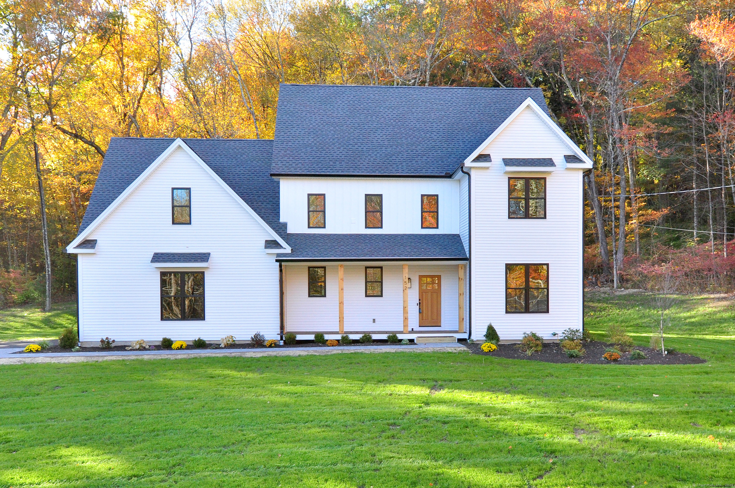 152 East Hill Road
