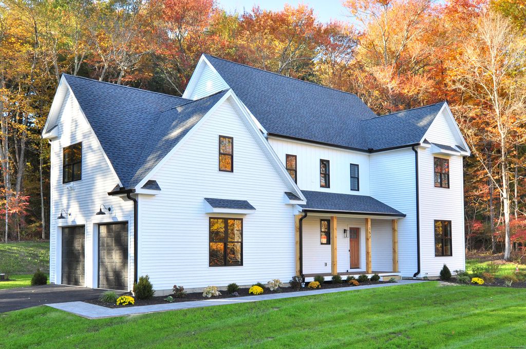 Photo of 152 East Hill Road, Canton, CT 06019 (MLS # 24130229)