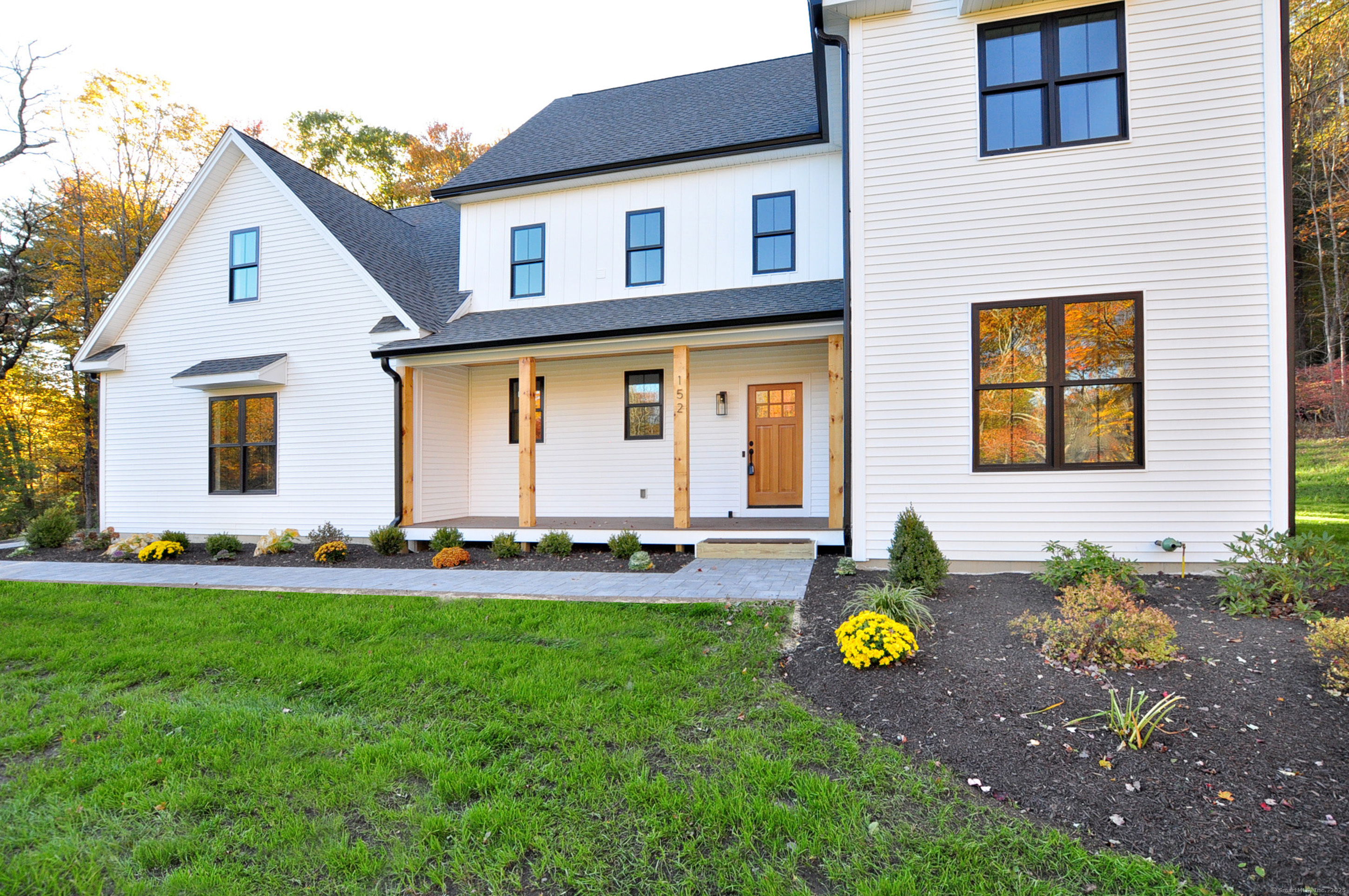 152 East Hill Road